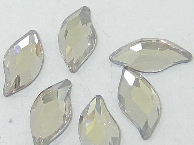 12 pcs. 10x5mm CRYSTAL SILVER SHADE DIAMOND LEAF HOTFIX European Rhinestones